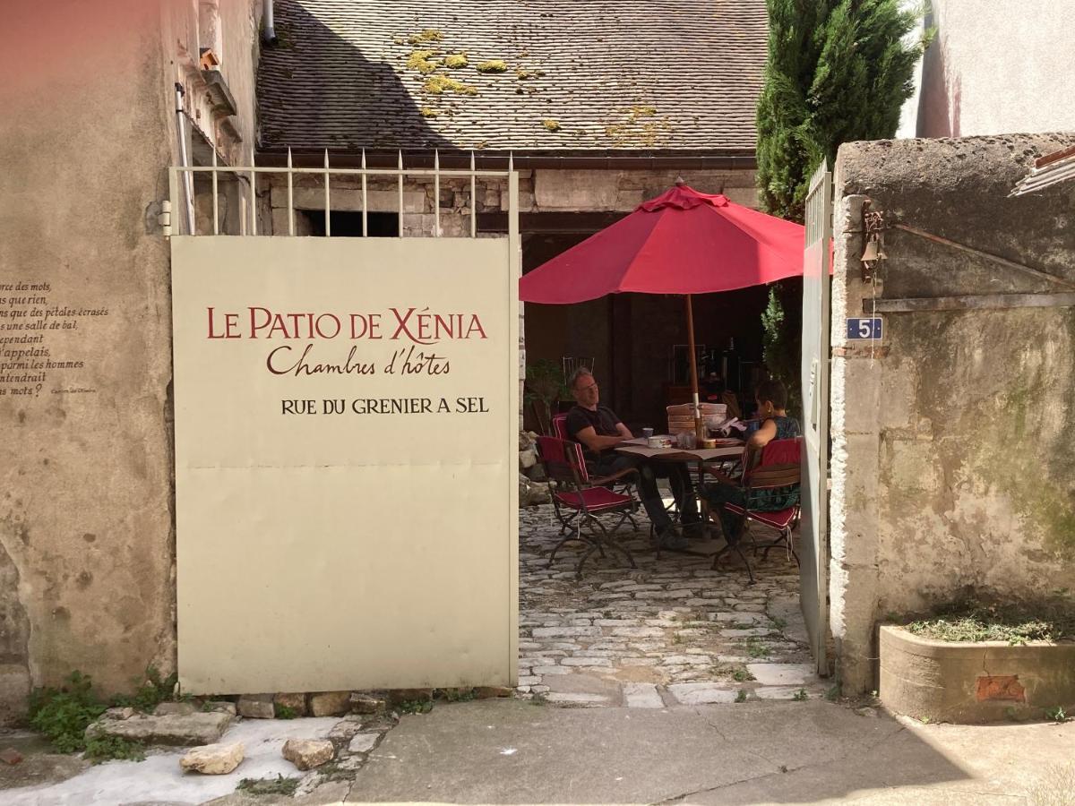 La Charité-sur-Loire Le Patio De Xenia B&B 외부 사진