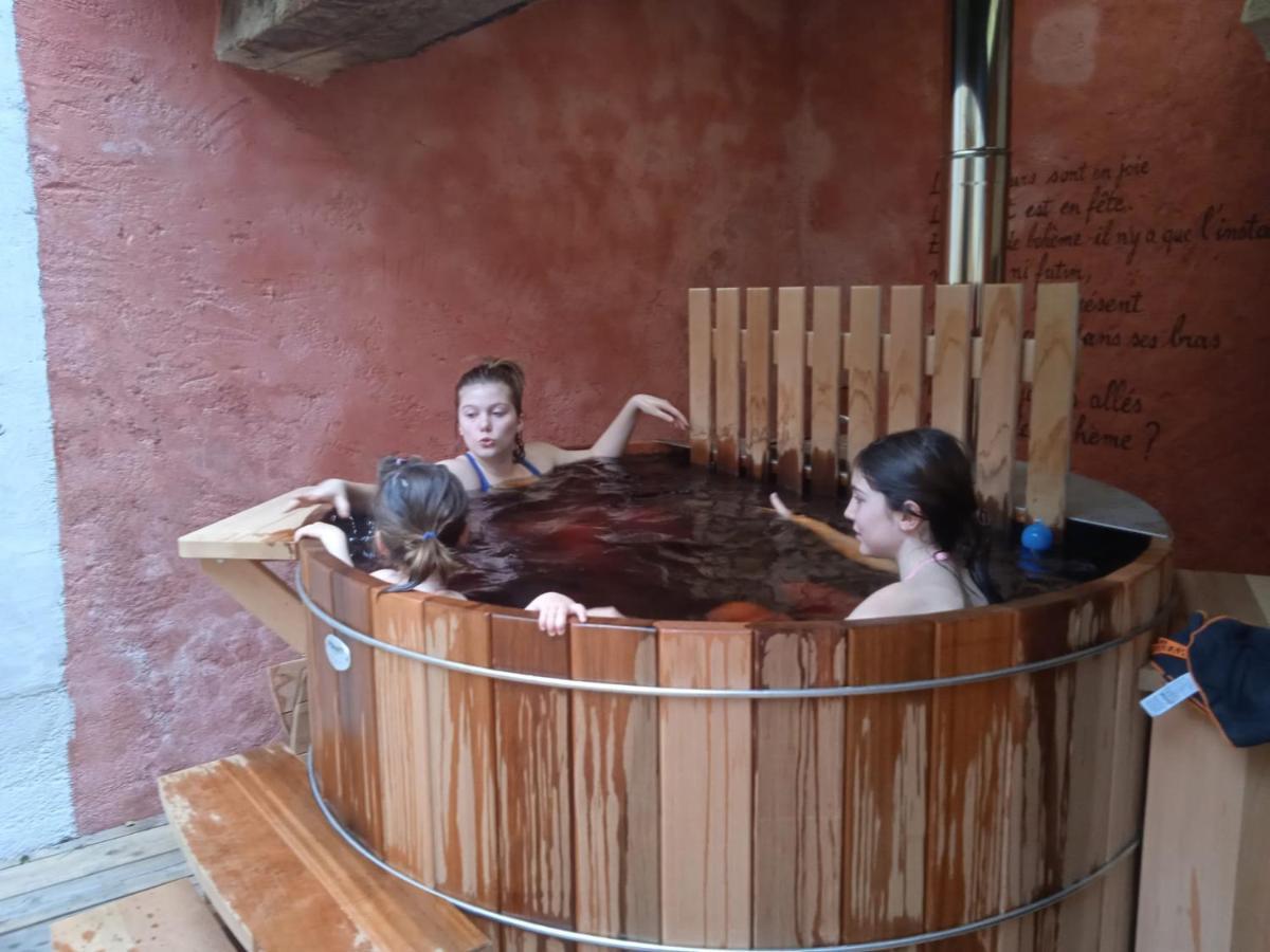 La Charité-sur-Loire Le Patio De Xenia B&B 외부 사진